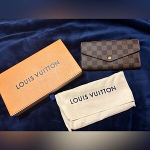 LV wallet damier ebene